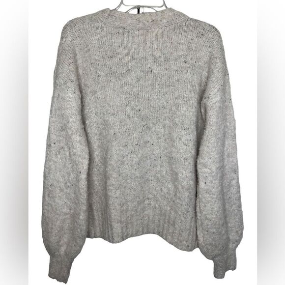 Astr Cream Long Sleeve Fuzzy Boucle Wool Blend Faux Wrap Sweater Size Large - Picture 3 of 10